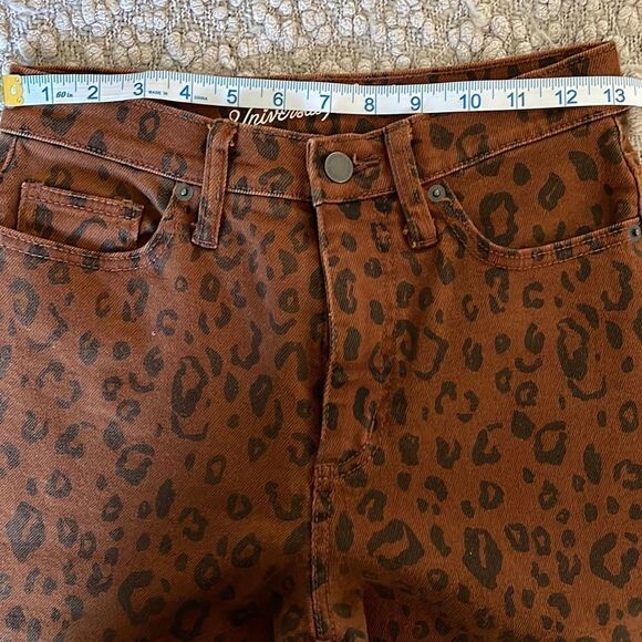 Universal Thread Denim Jeans. Cheetah Print. Vintage Straight.‎ Size 00/24R - Picture 6 of 10